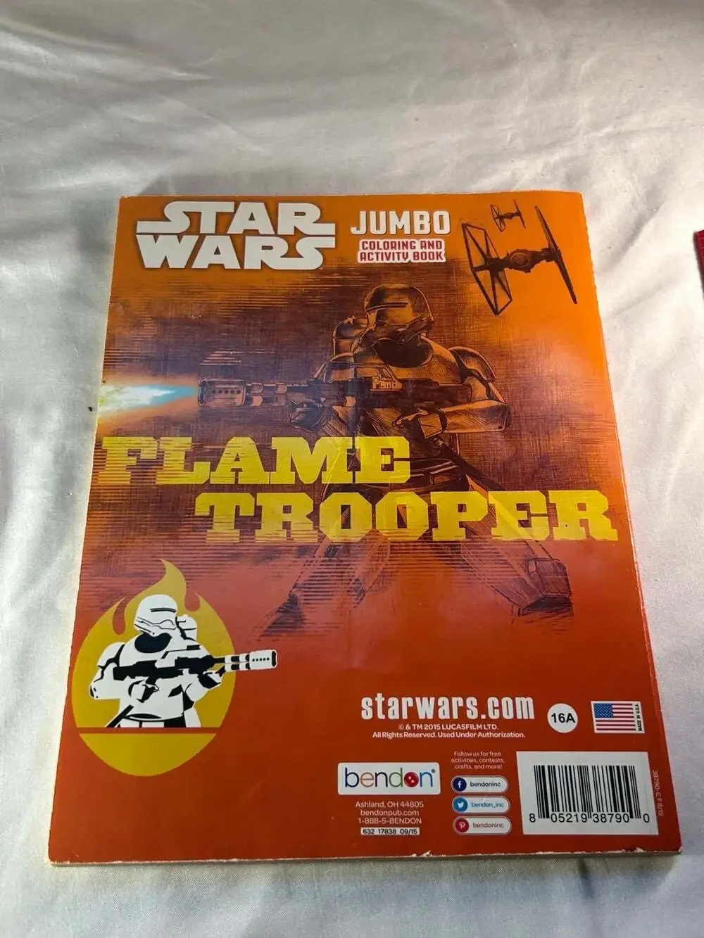 Star Wars Flame Trooper Jumbo Coloring Book activity book ( pre owned) 2015